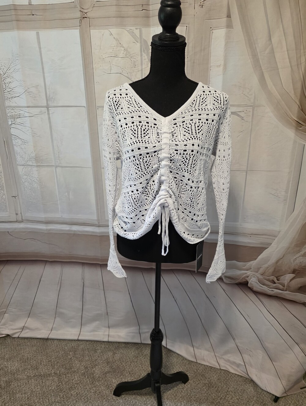 Kohl's White Crochet Ruched V-Neck Drawstring Top